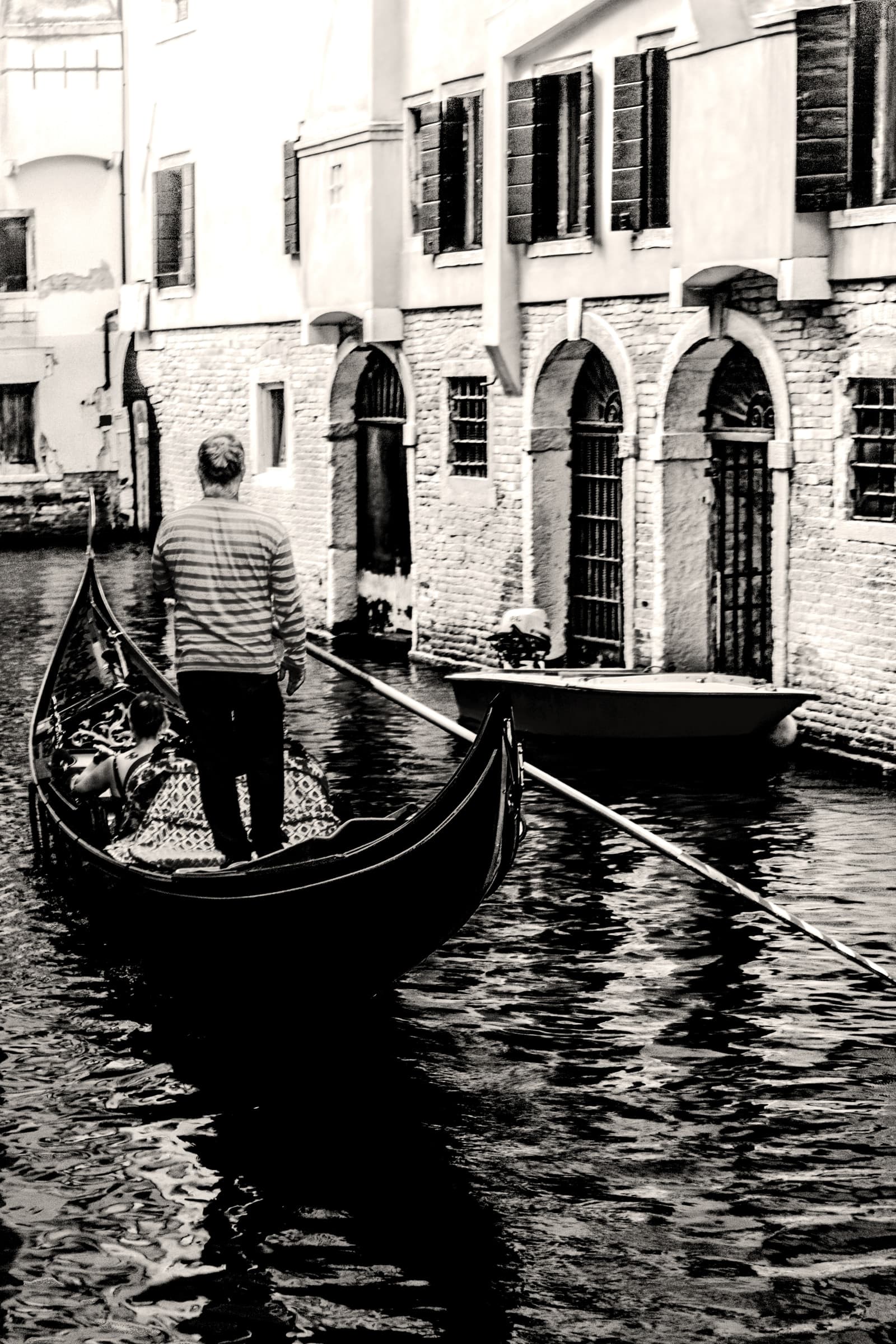 The Gondolier by Daniel Montero