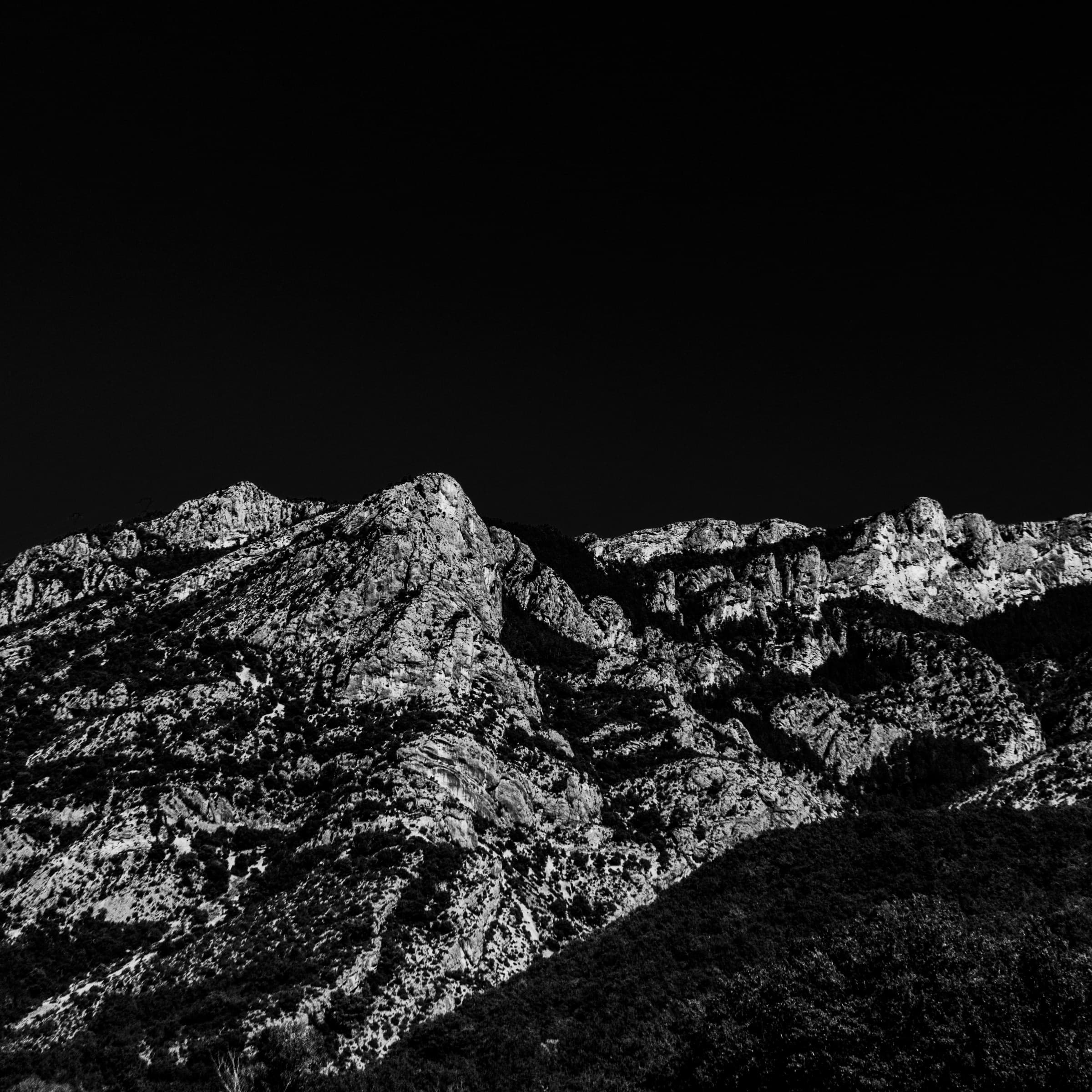 Bright Ridge by Daniel Montero · Photographic study