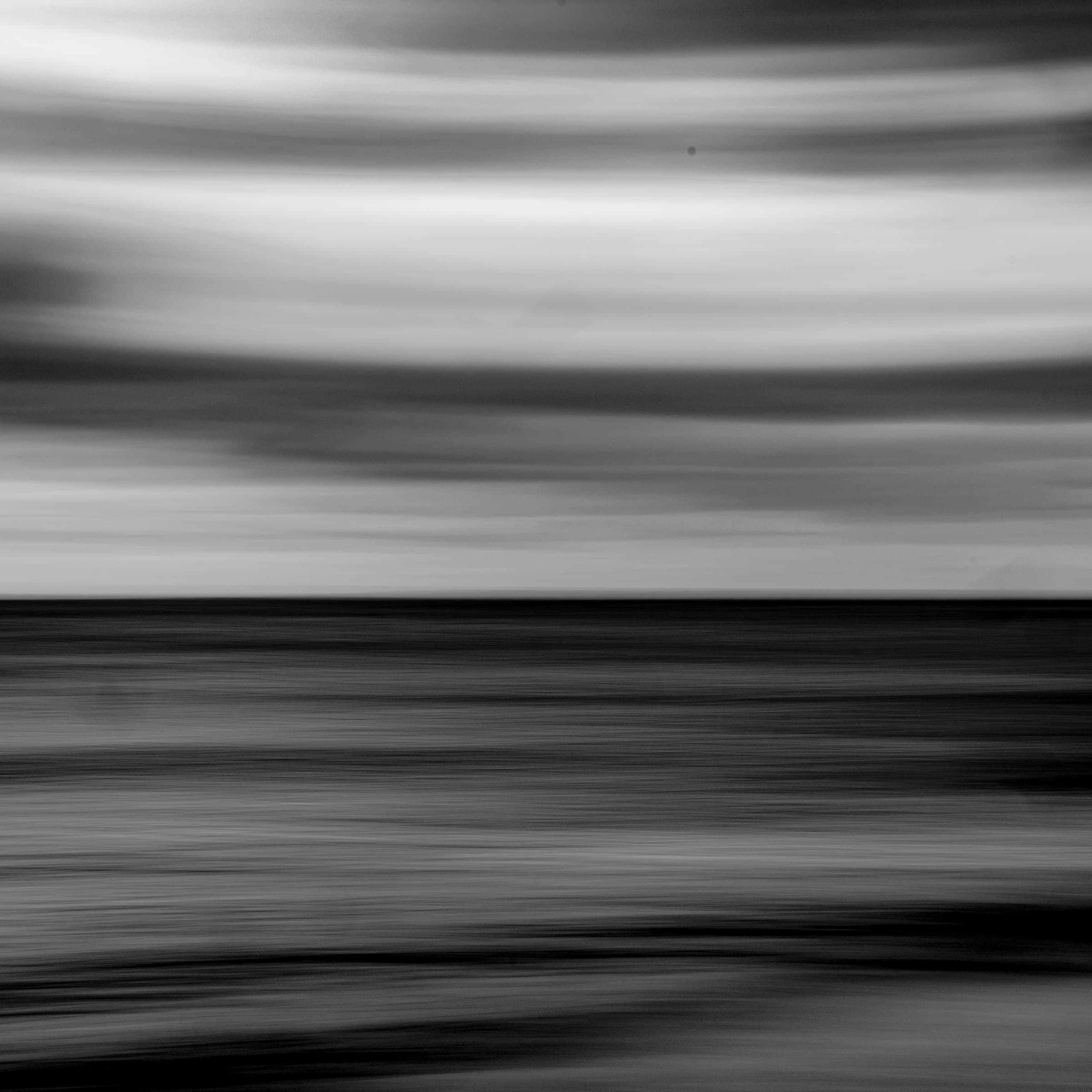 Grey Horizon by Daniel Montero · Photographic study