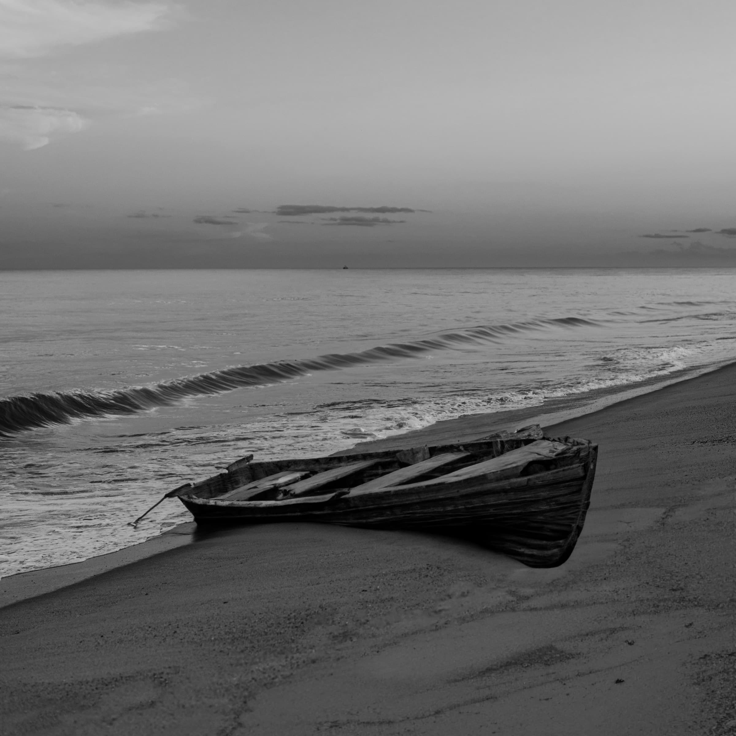 Beached Boat by Daniel Montero · Photographic study