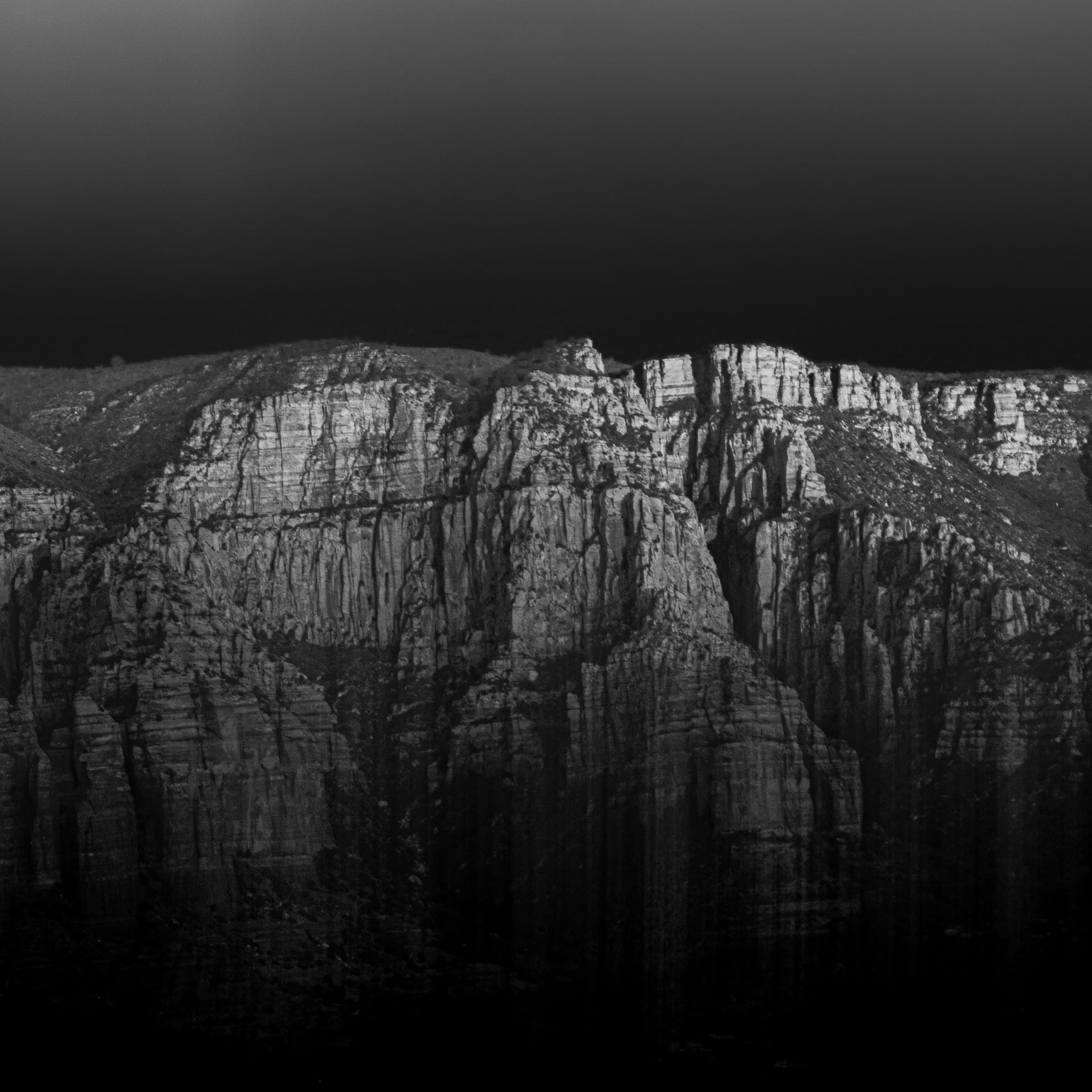 Light on Stone by Daniel Montero · Photographic study